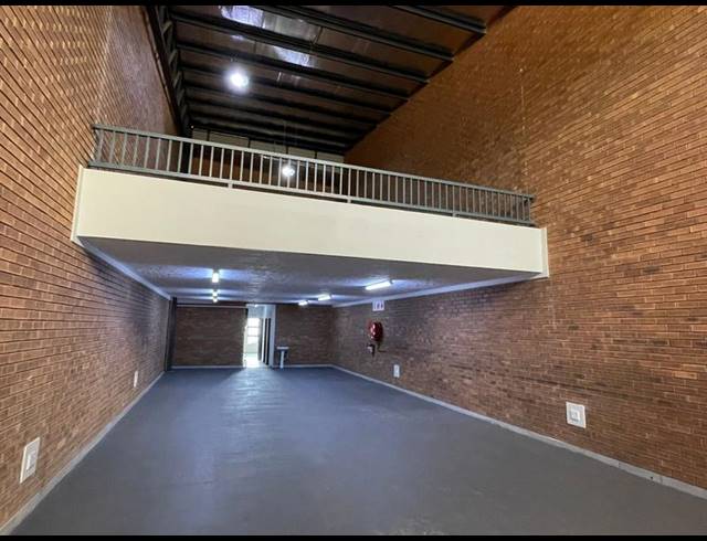 INDUSTRIAL PROPERTY TO RENT IN HENNOPSPARK